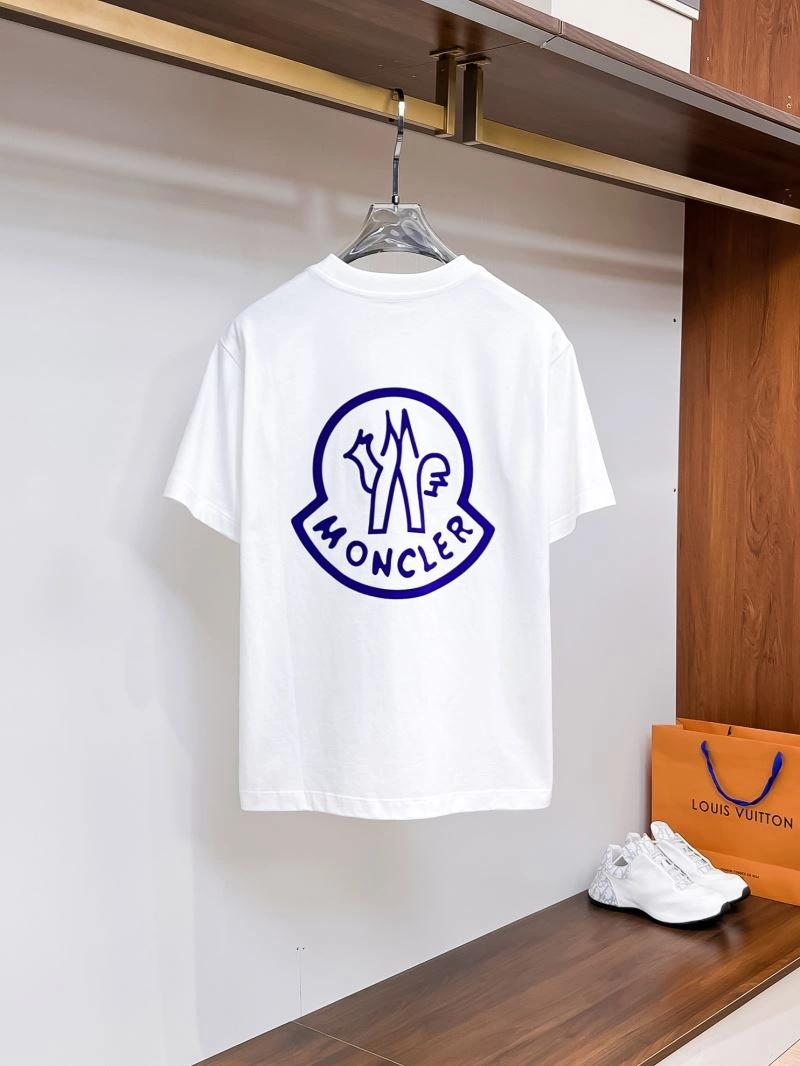 Snug Moncler T-Shirts 140512