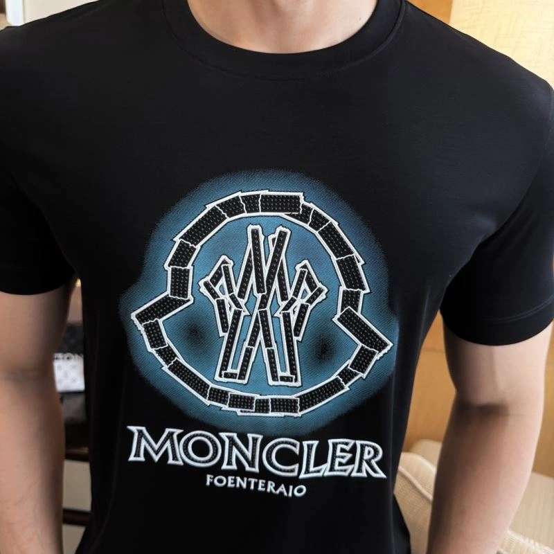Moncler T-Shirts Neat 140523