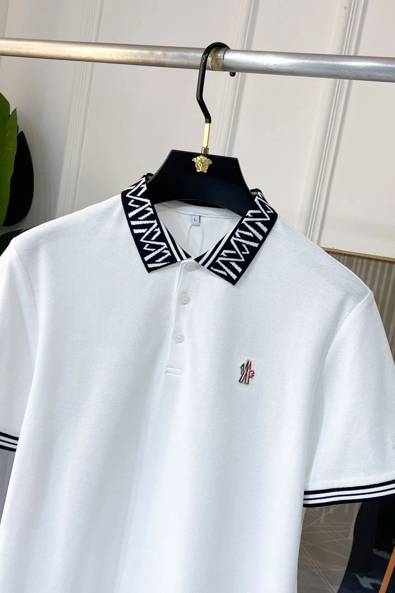 Cozy Moncler T-Shirts 140529