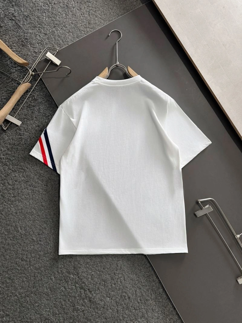 Sleek Moncler T-Shirts 140501