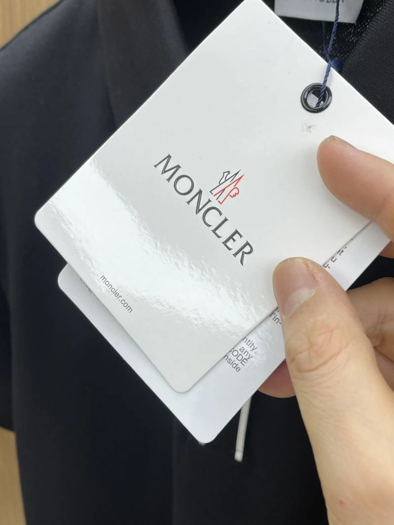 Moncler T-Shirts Modern 140532