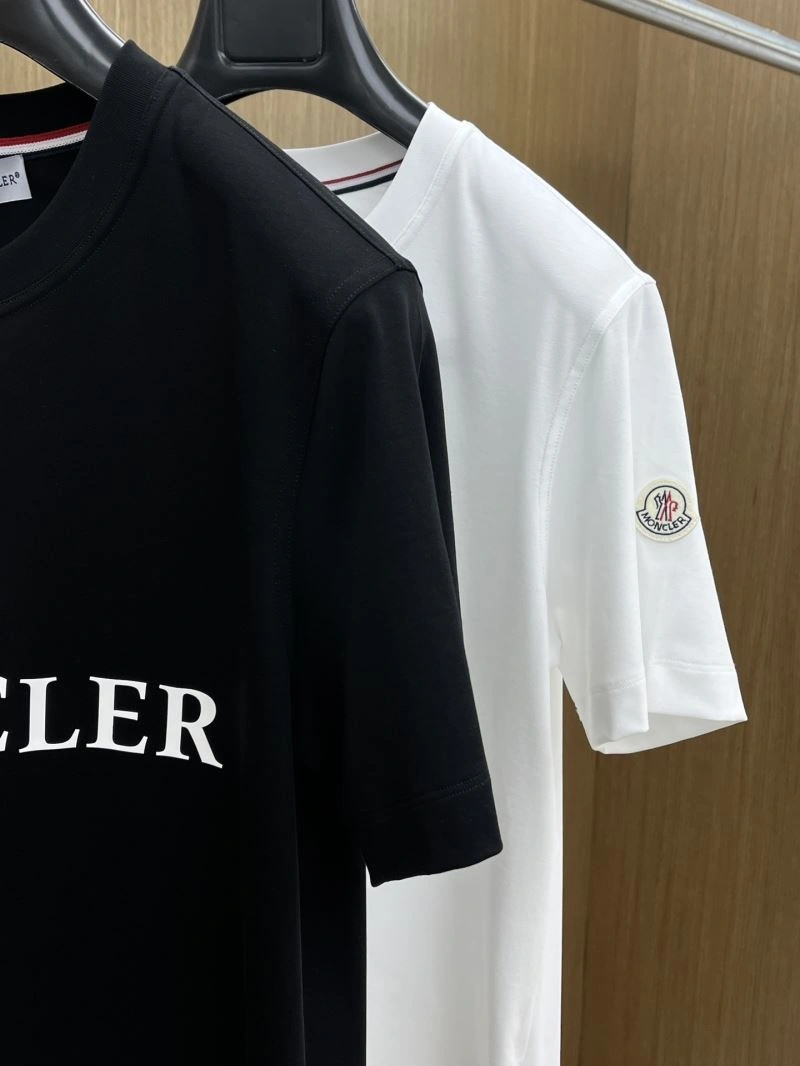 Vibrant Moncler T-Shirts 140493