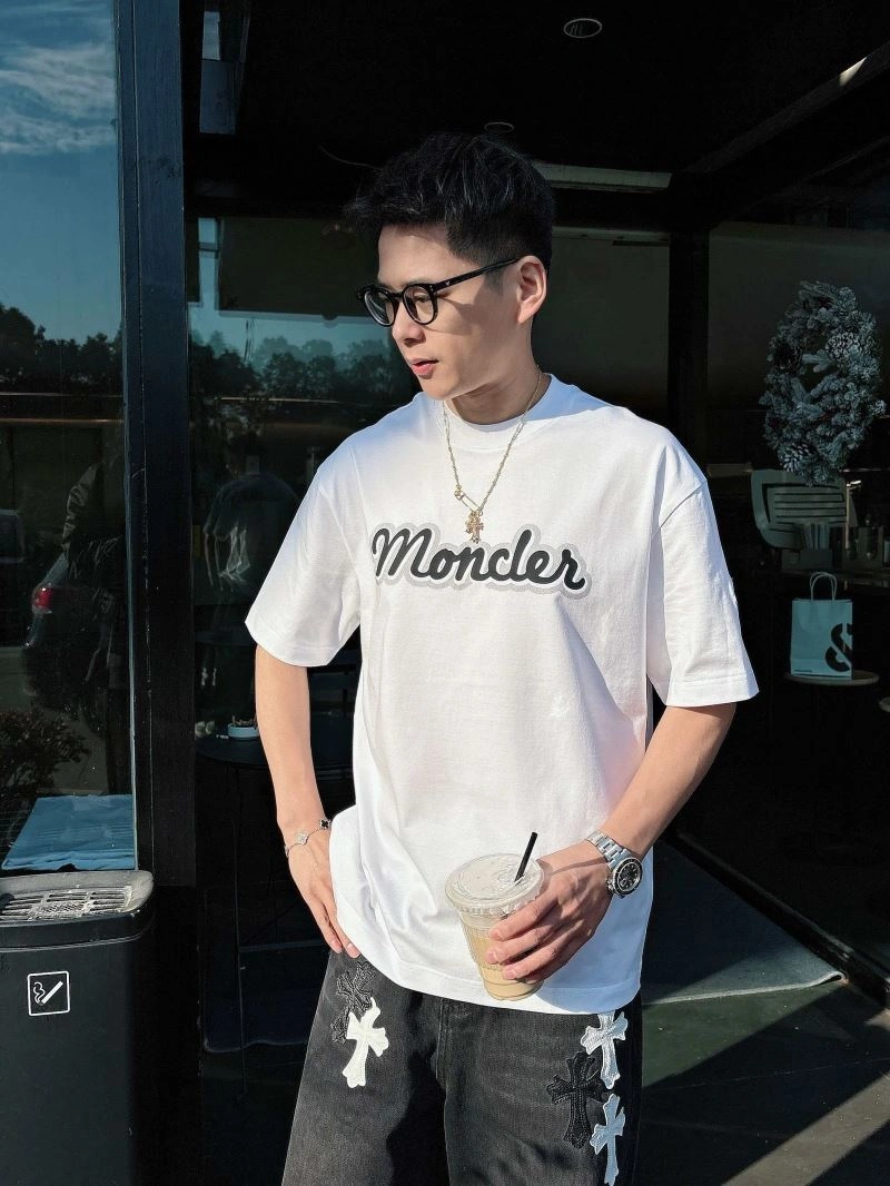 Moncler T-Shirts Contemporary 140494