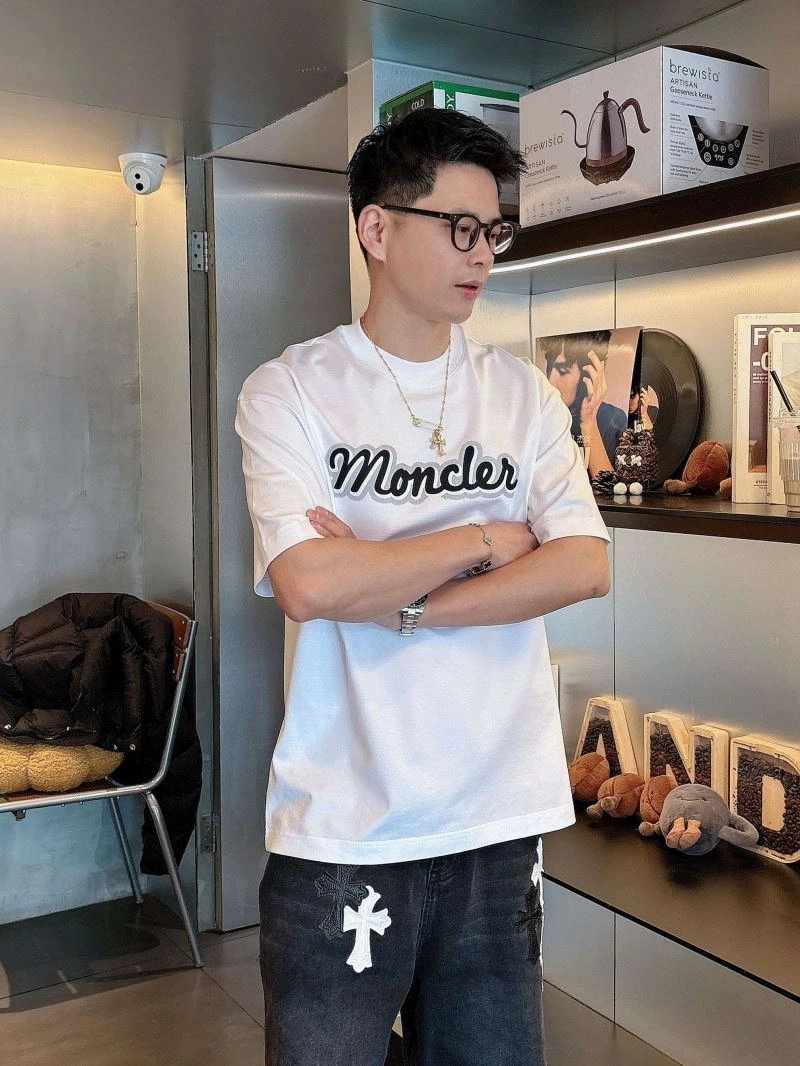 Moncler T-Shirts Contemporary 140494