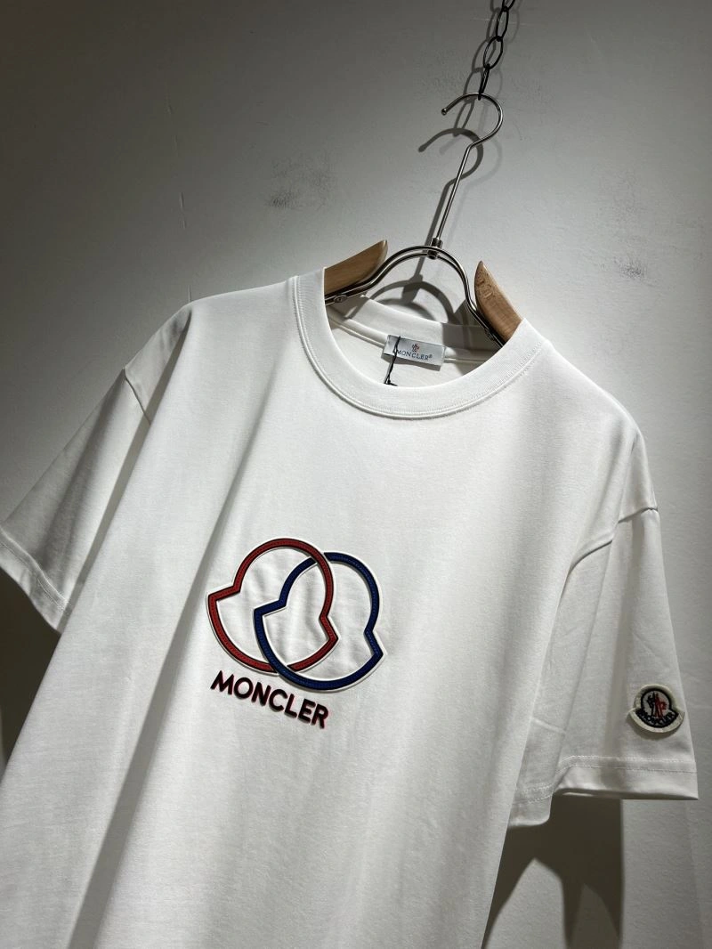 Resilient Moncler T-Shirts 140470