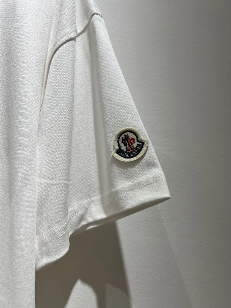 Resilient Moncler T-Shirts 140470