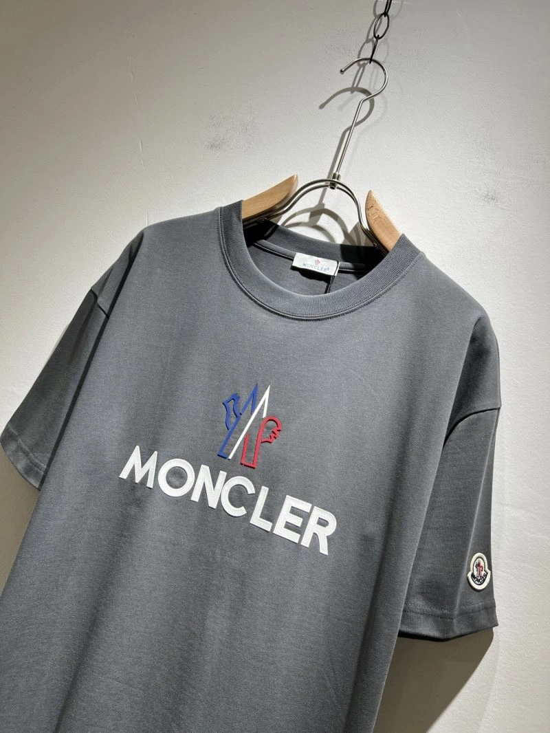 Sporty Moncler T-Shirts 140486
