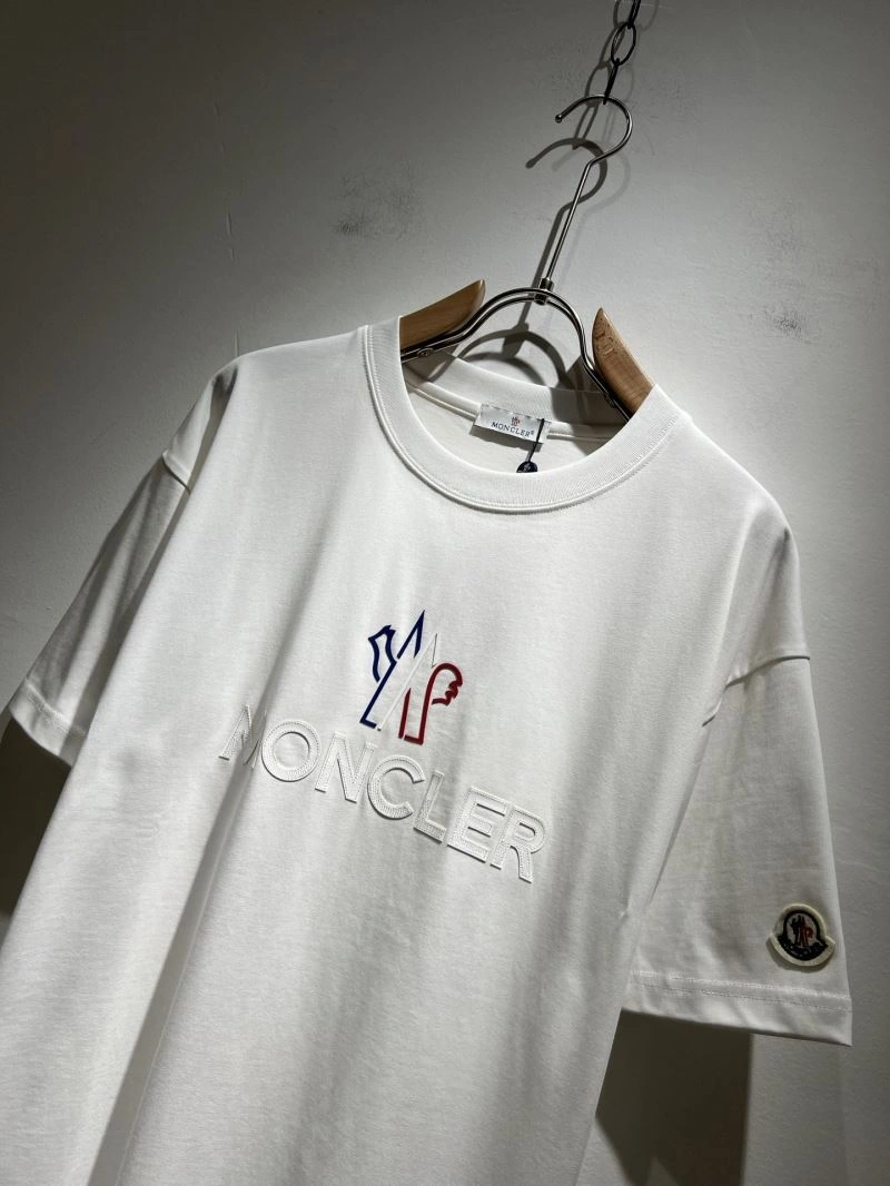 Moncler T-Shirts OdorResistant 140480