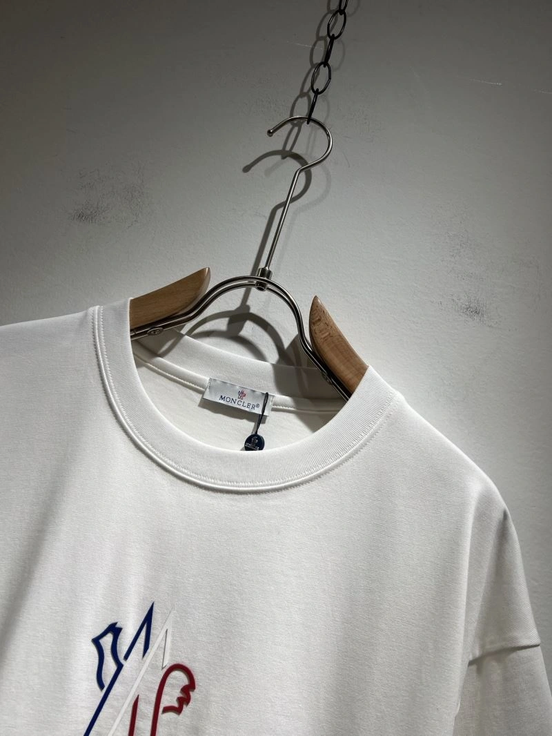 Moncler T-Shirts OdorResistant 140480