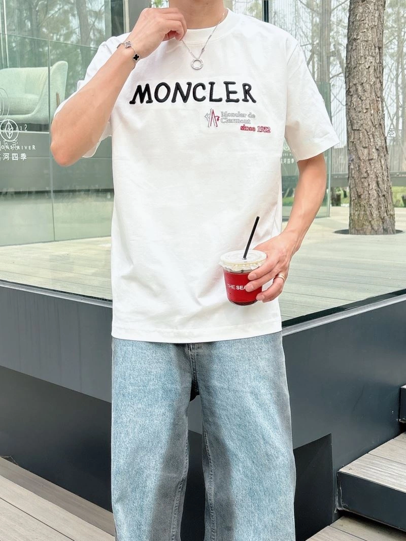 Moncler T-Shirts Unique 140467