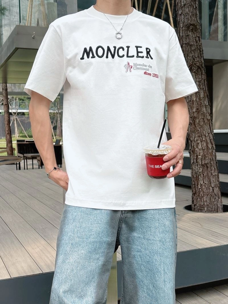 Moncler T-Shirts Unique 140467
