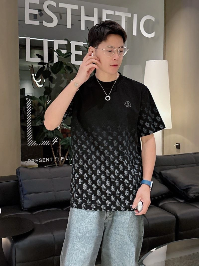 Packable Moncler T-Shirts 140475