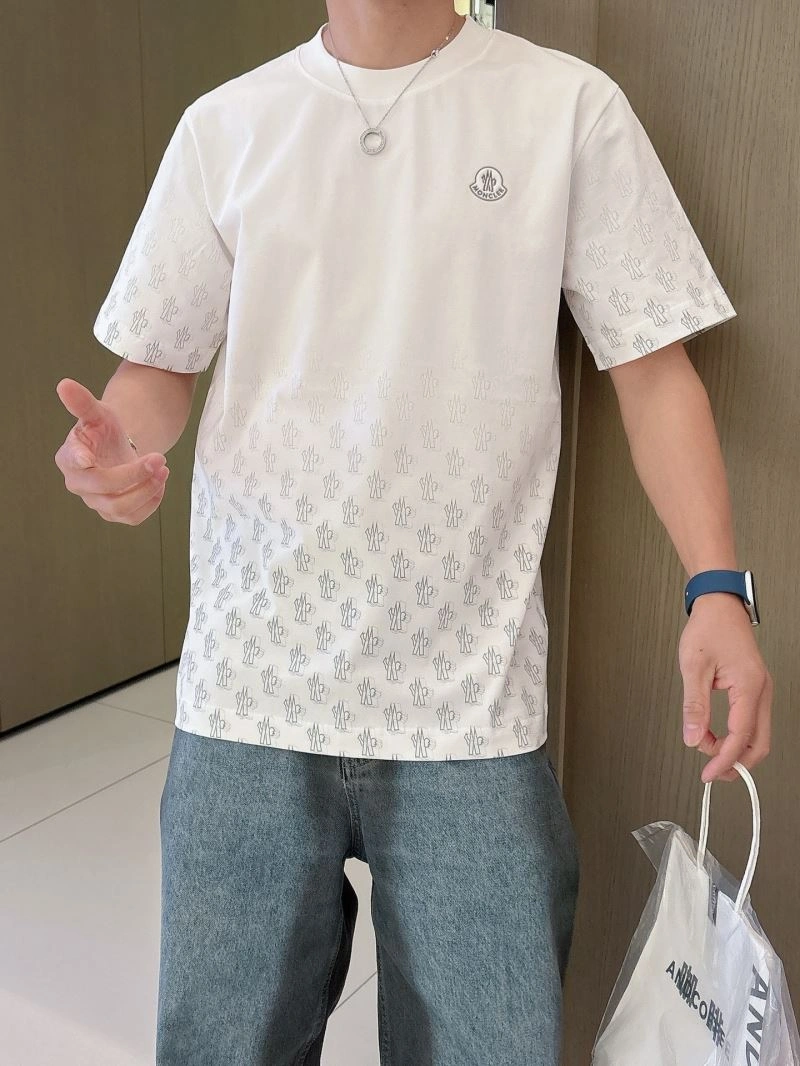 ZipUp Moncler T-Shirts 140468