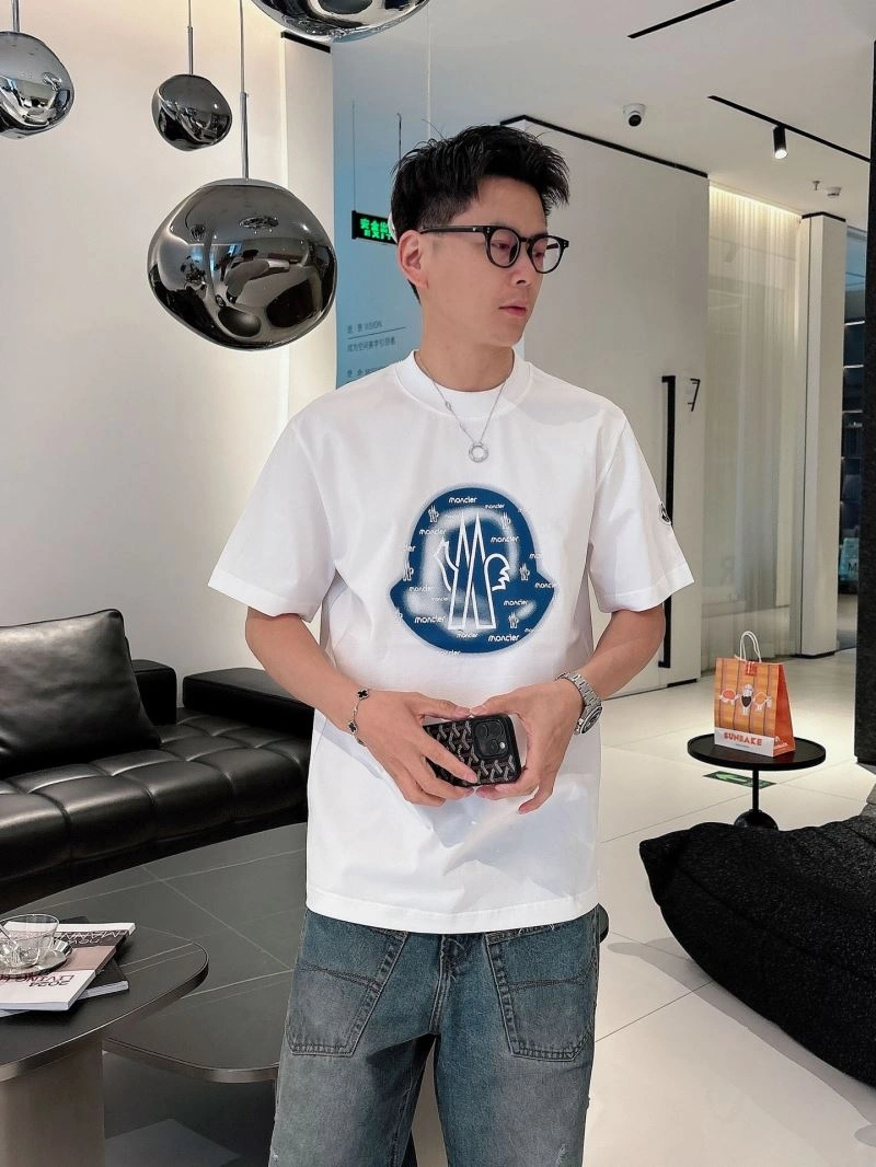 Minimalist Moncler T-Shirts 140466