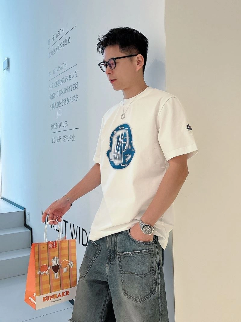 Minimalist Moncler T-Shirts 140466