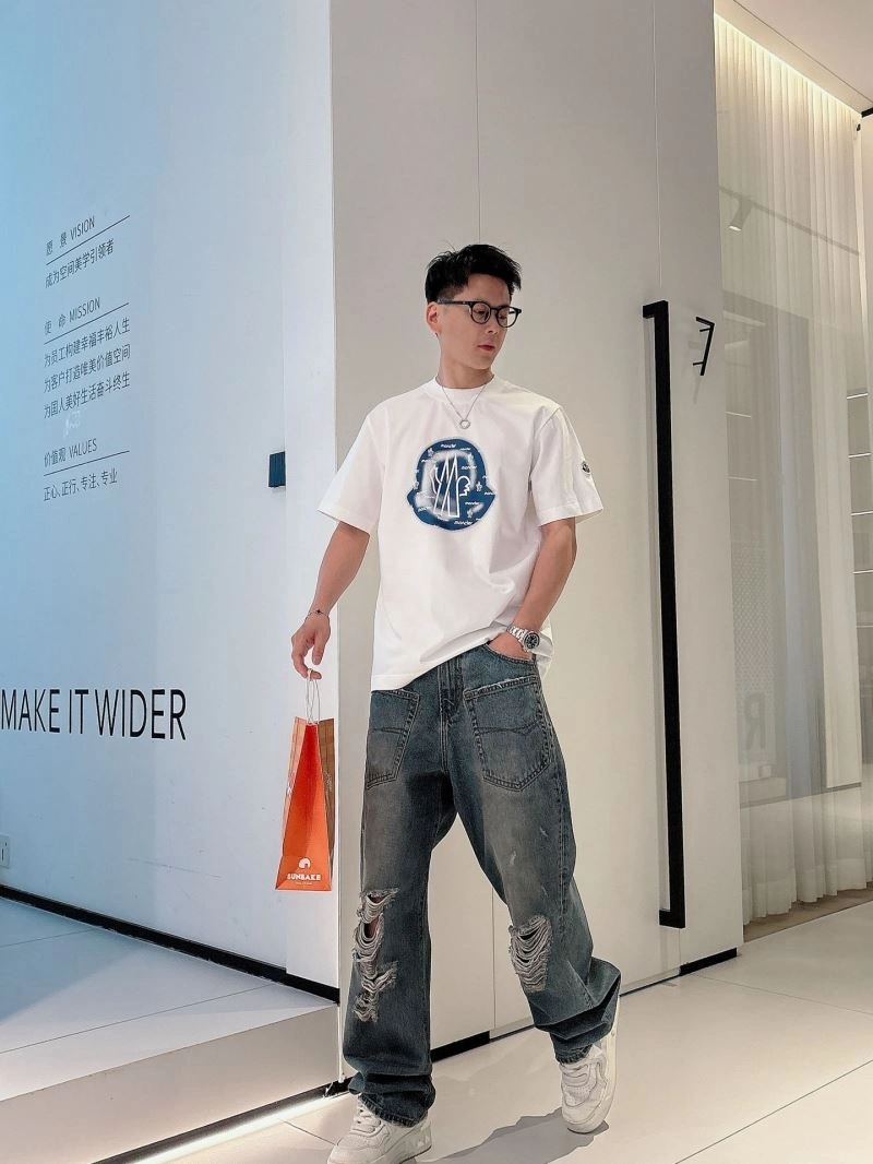 Minimalist Moncler T-Shirts 140466