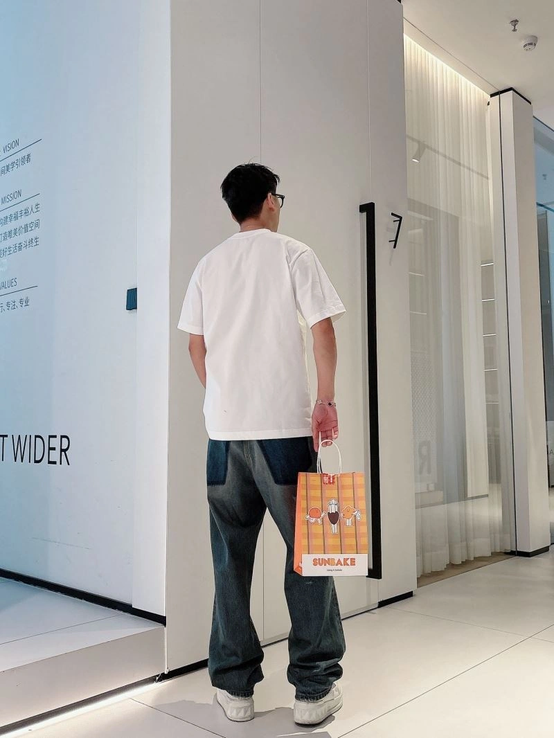 Minimalist Moncler T-Shirts 140466