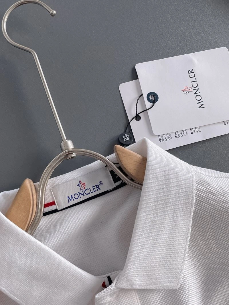 Moncler T-Shirts Contemporary 140465