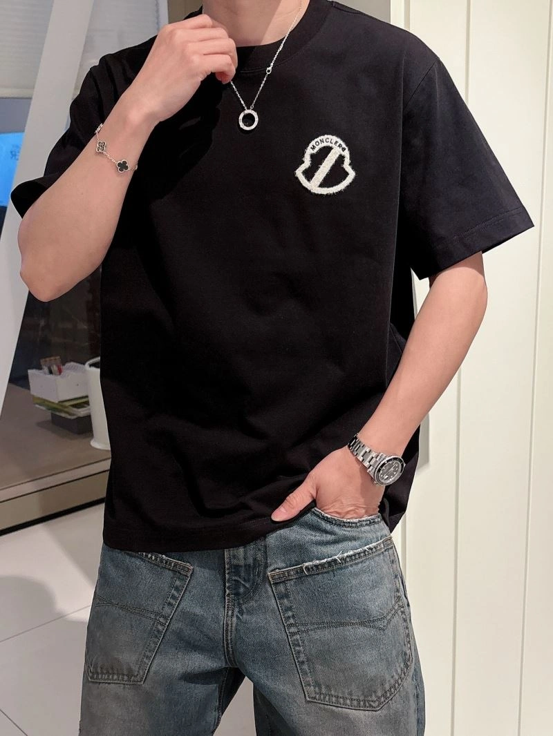 Moncler T-Shirts Premium 140457