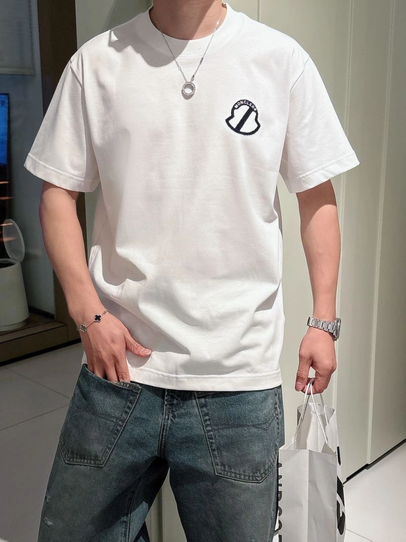 Modern Moncler T-Shirts 140477