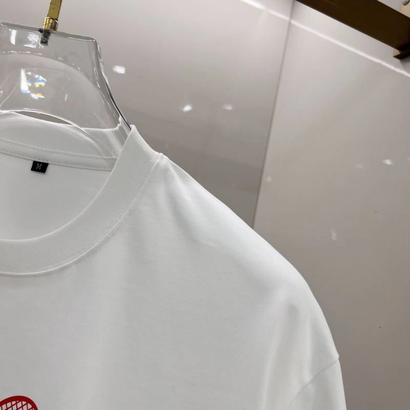 Cozy Moncler T-Shirts 140451