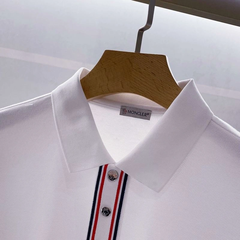 Moncler T-Shirts Timeless 140445