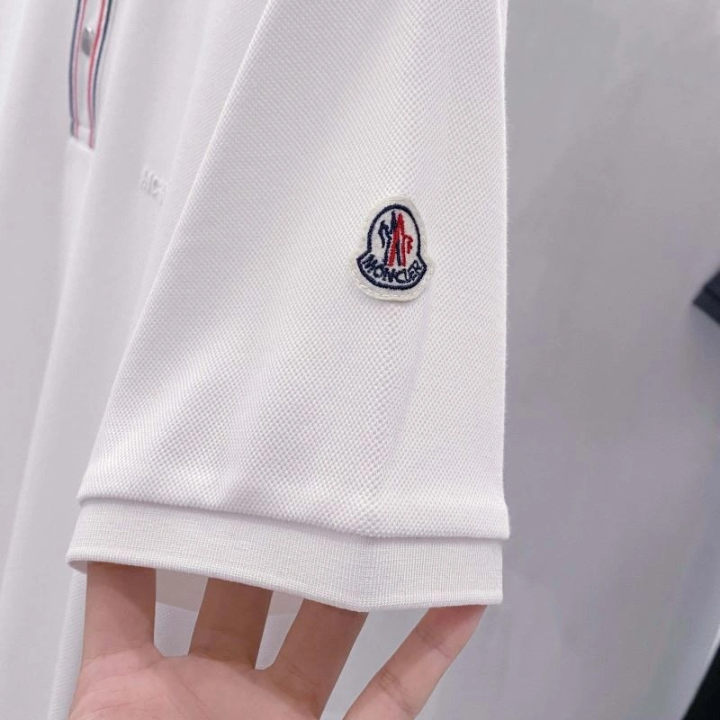 Moncler T-Shirts Timeless 140445