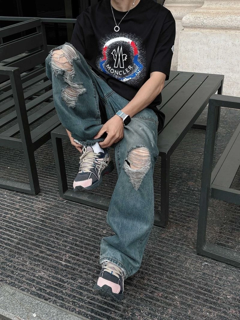 SmoothTexture Moncler T-Shirts 140447