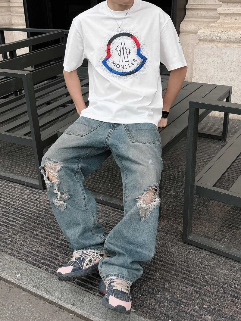 Moncler T-Shirts Trendsetting 140446