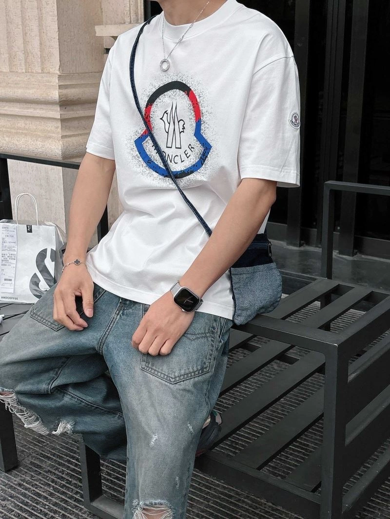 Moncler T-Shirts Trendsetting 140446