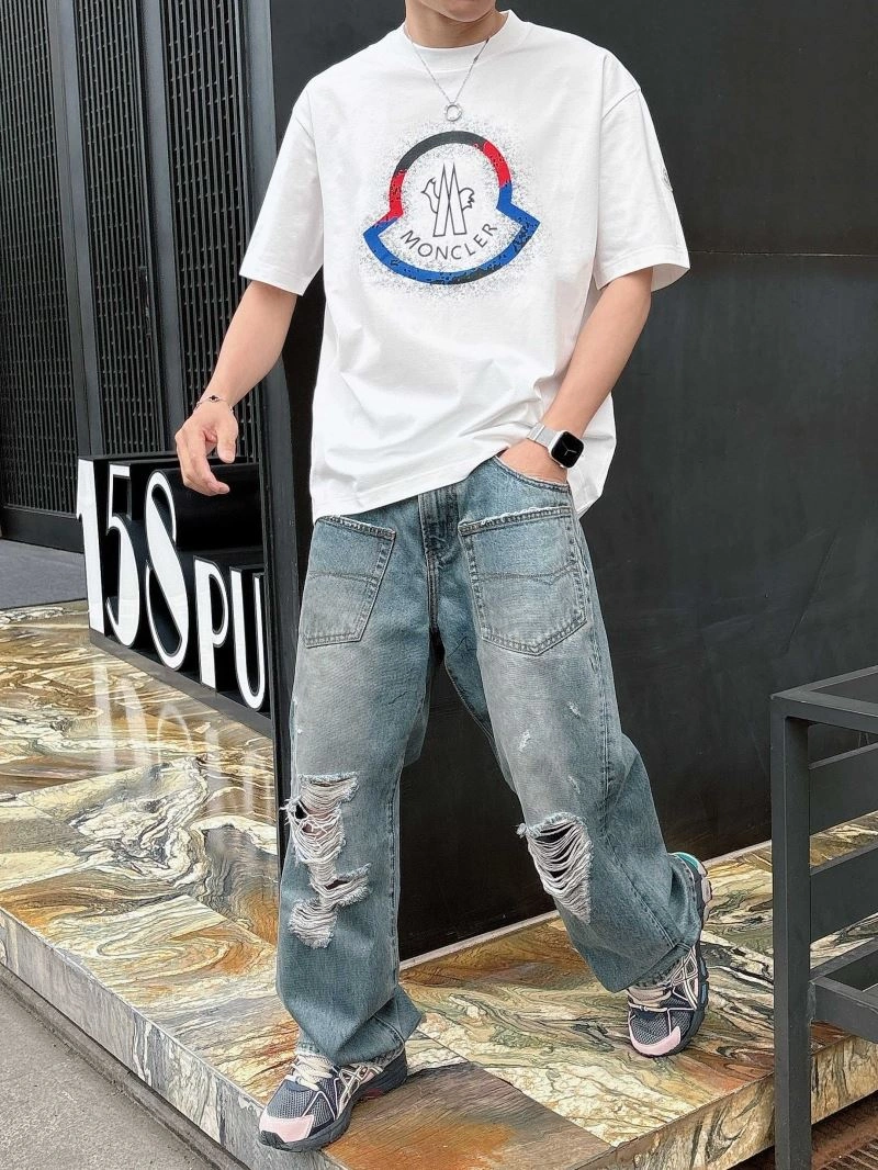 Moncler T-Shirts Trendsetting 140446