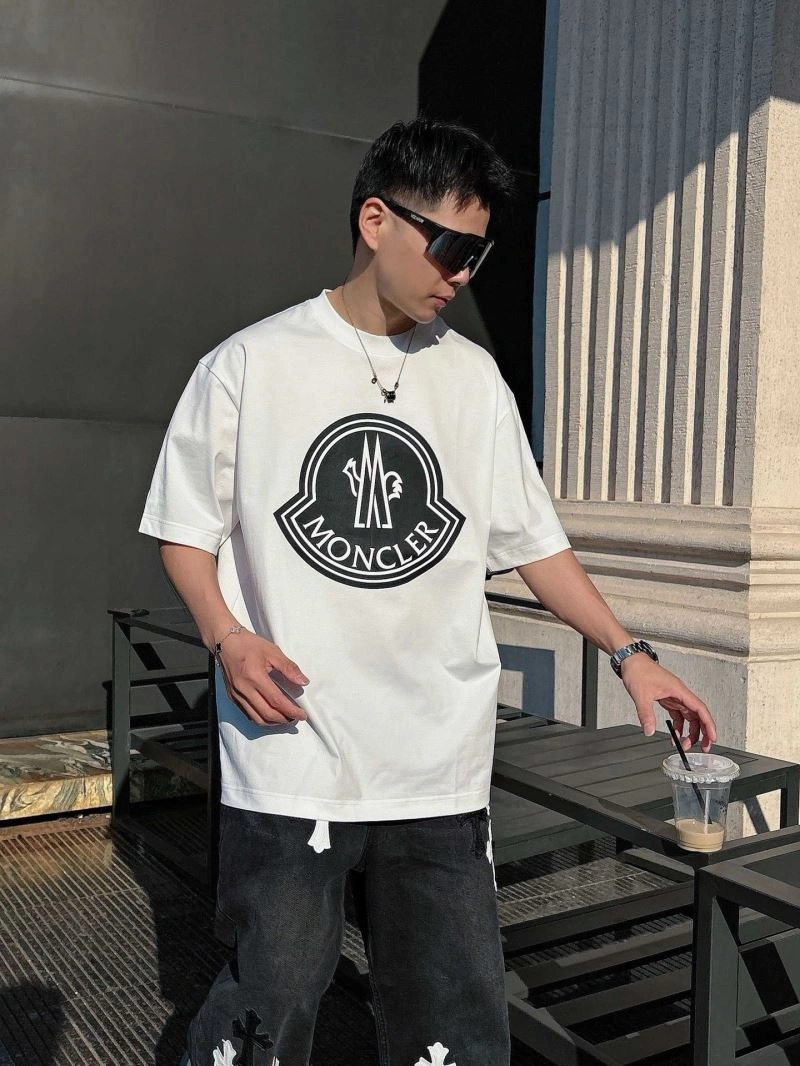 Trendsetting Moncler T-Shirts 140444