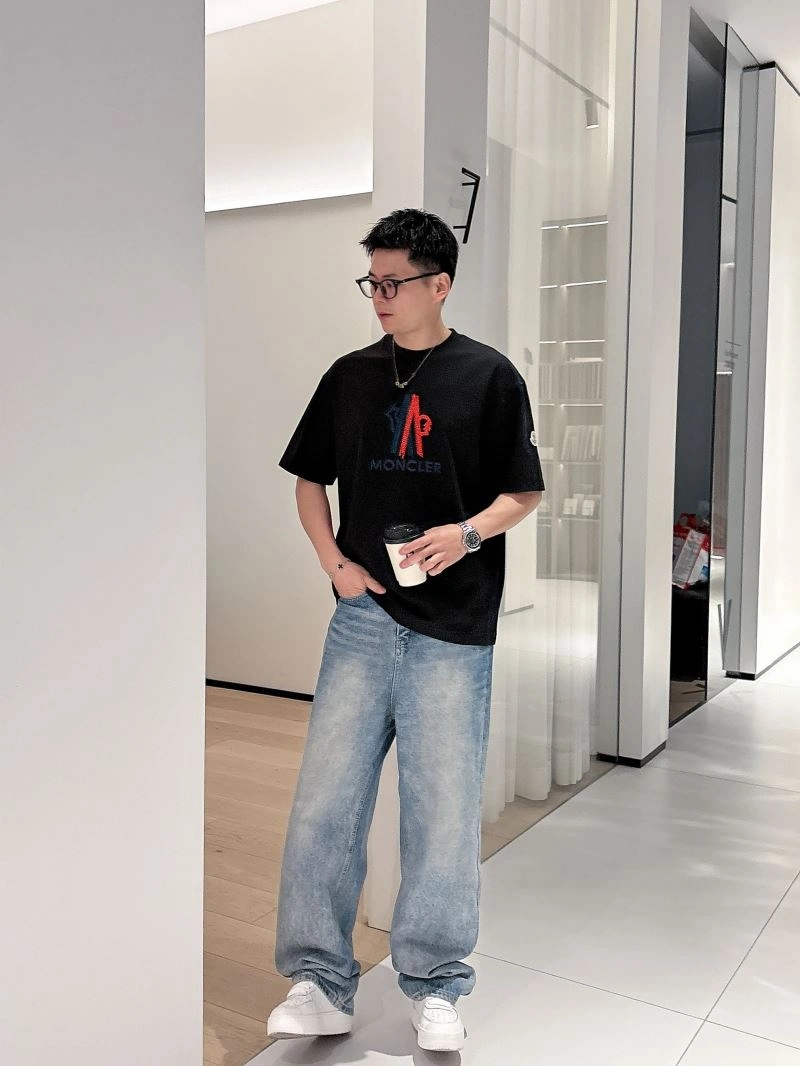 Flexible Moncler T-Shirts 140443