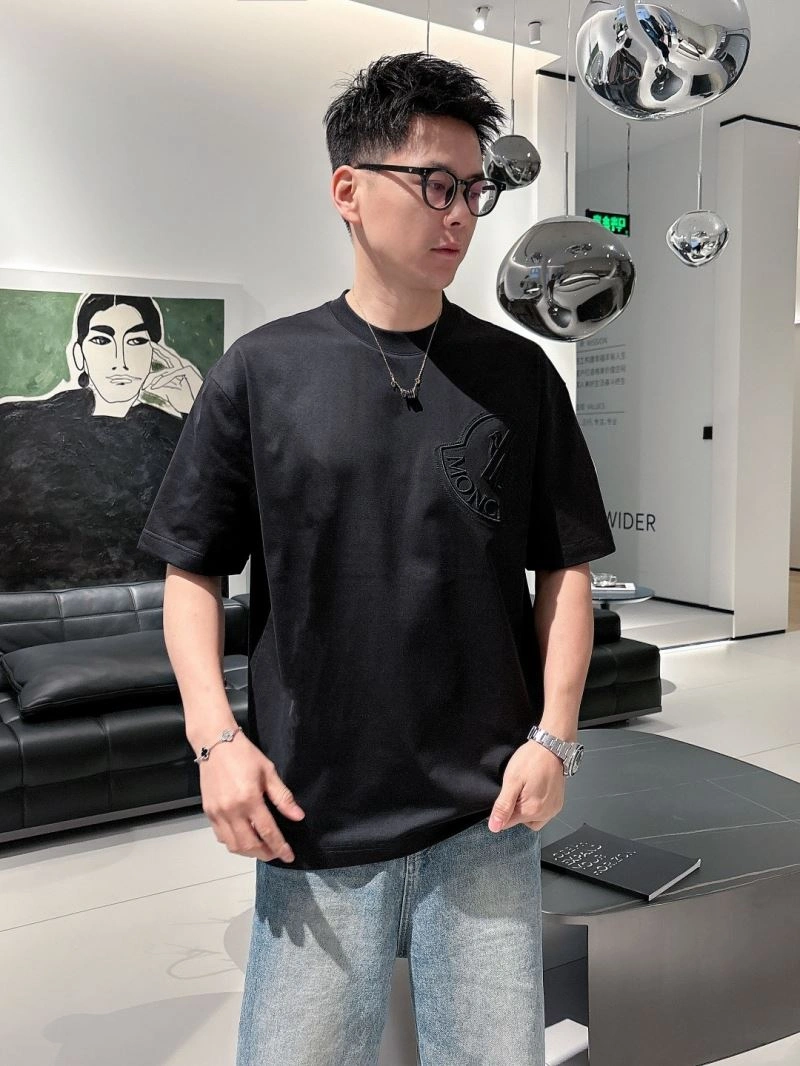 Moncler T-Shirts Stretchable 140438