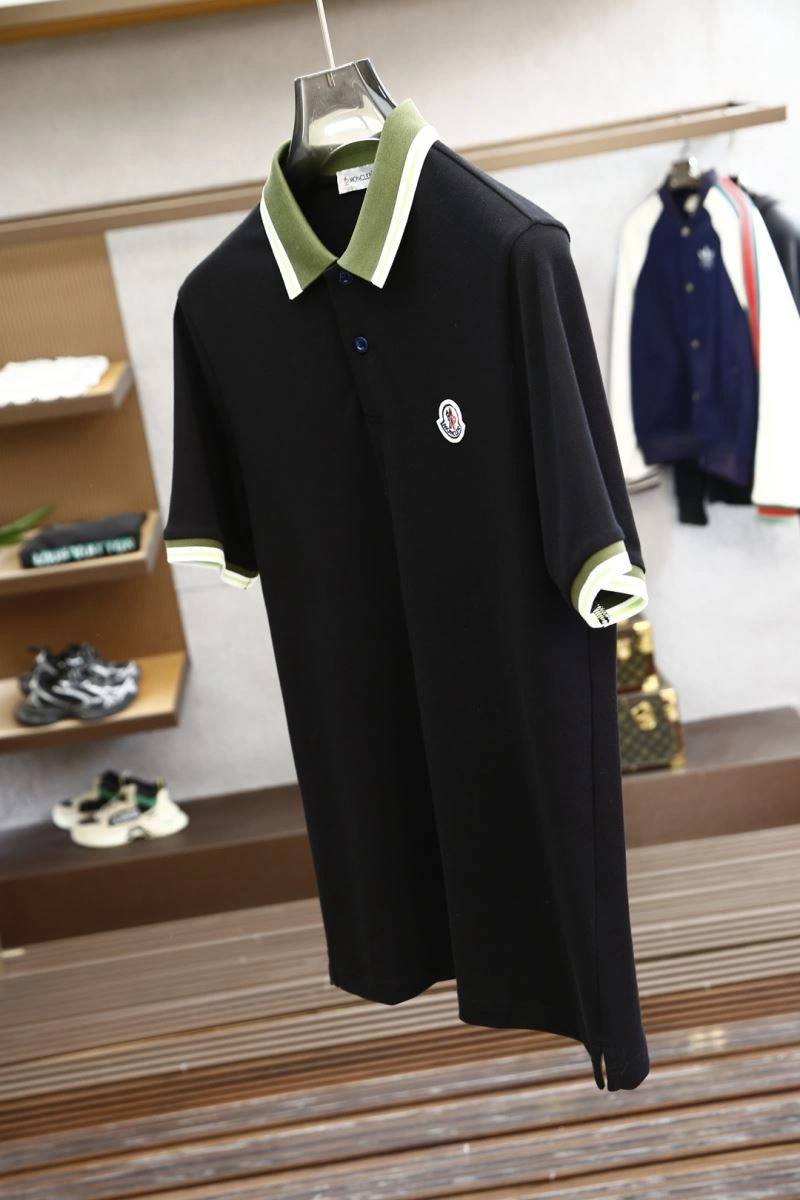 Moncler T-Shirts Comfortable 140432
