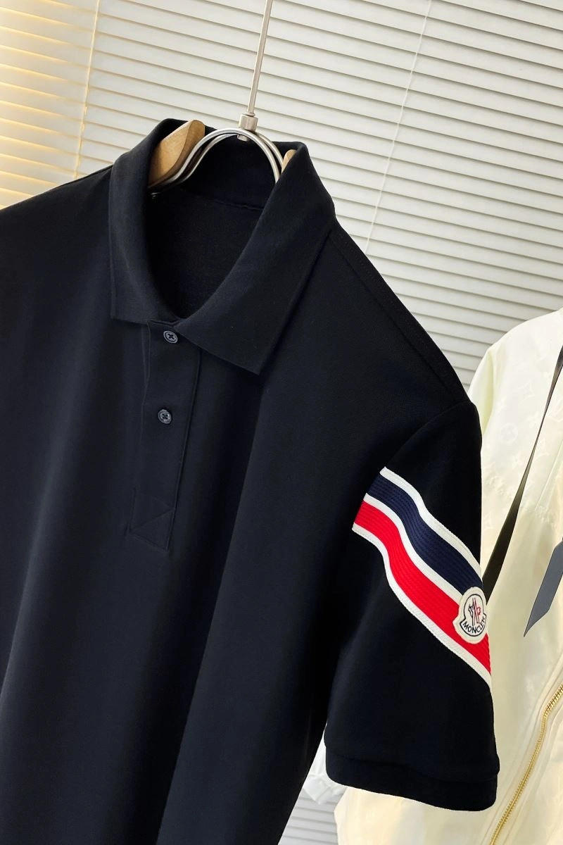ZipUp Moncler T-Shirts 140422