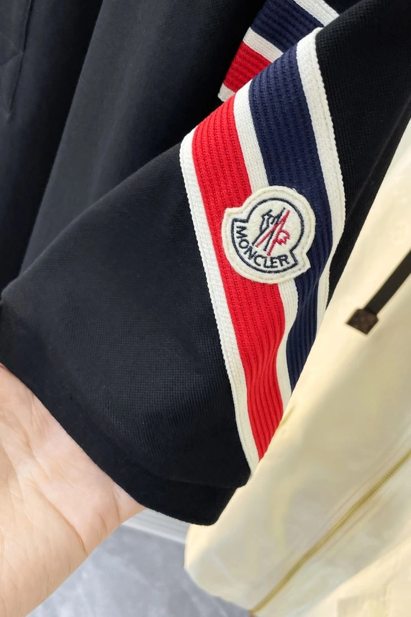ZipUp Moncler T-Shirts 140422