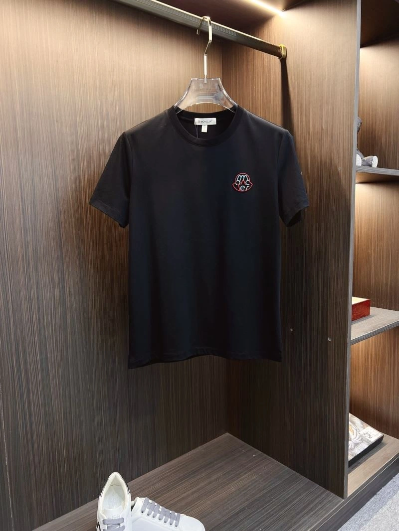 Moncler T-Shirts SunProtective 140431