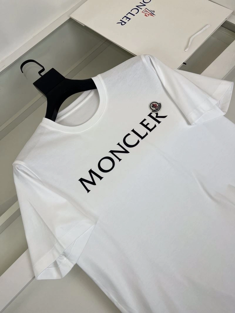 Bold Moncler T-Shirts 140408