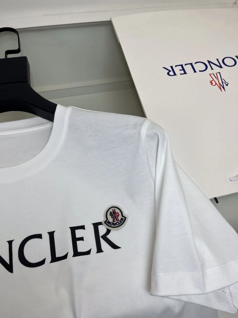 Bold Moncler T-Shirts 140408