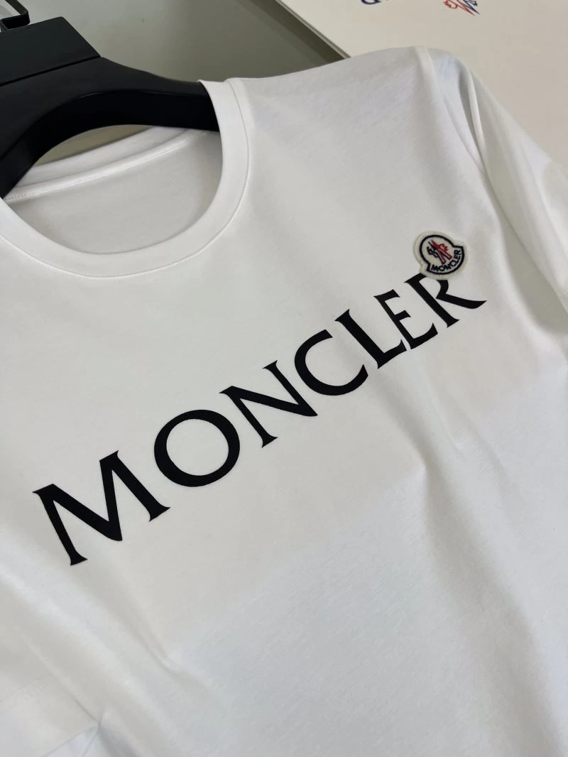 Bold Moncler T-Shirts 140408
