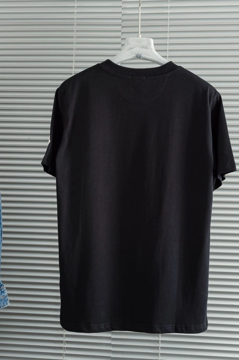 Moncler T-Shirts Breathable 140410