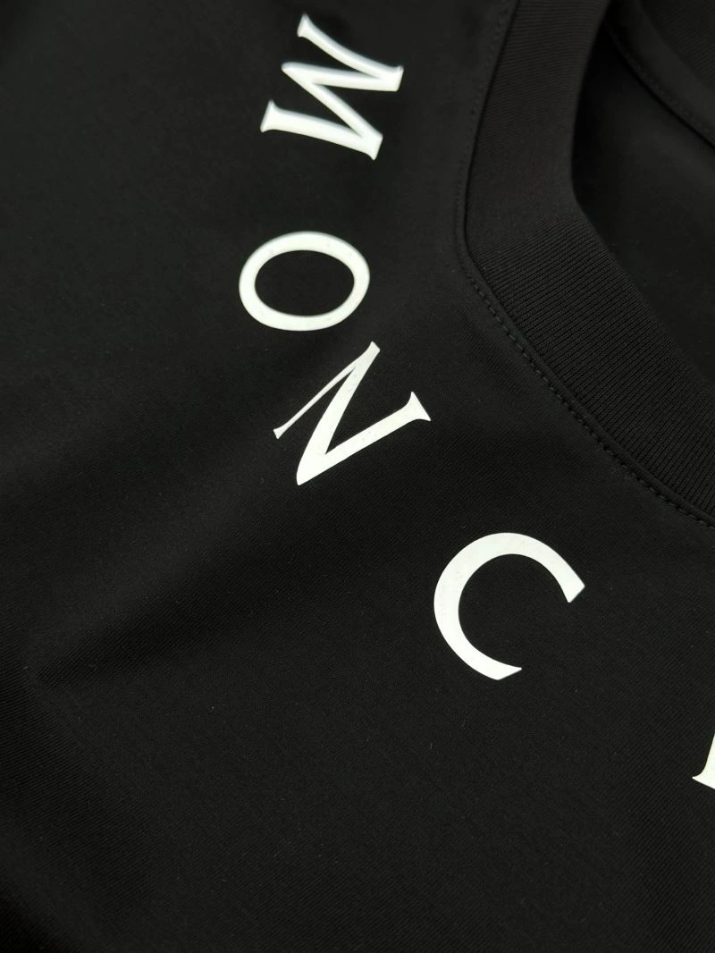 Snug Moncler T-Shirts 140403