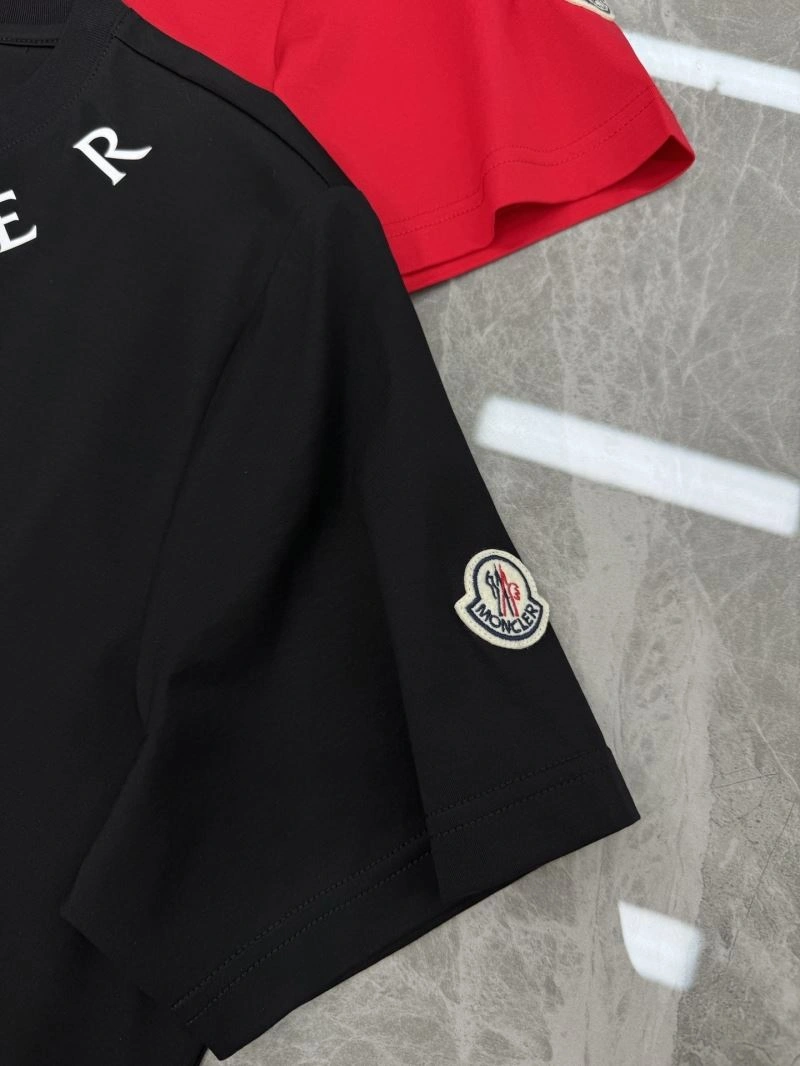 Snug Moncler T-Shirts 140403