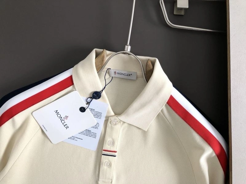 Original Moncler T-Shirts 140392