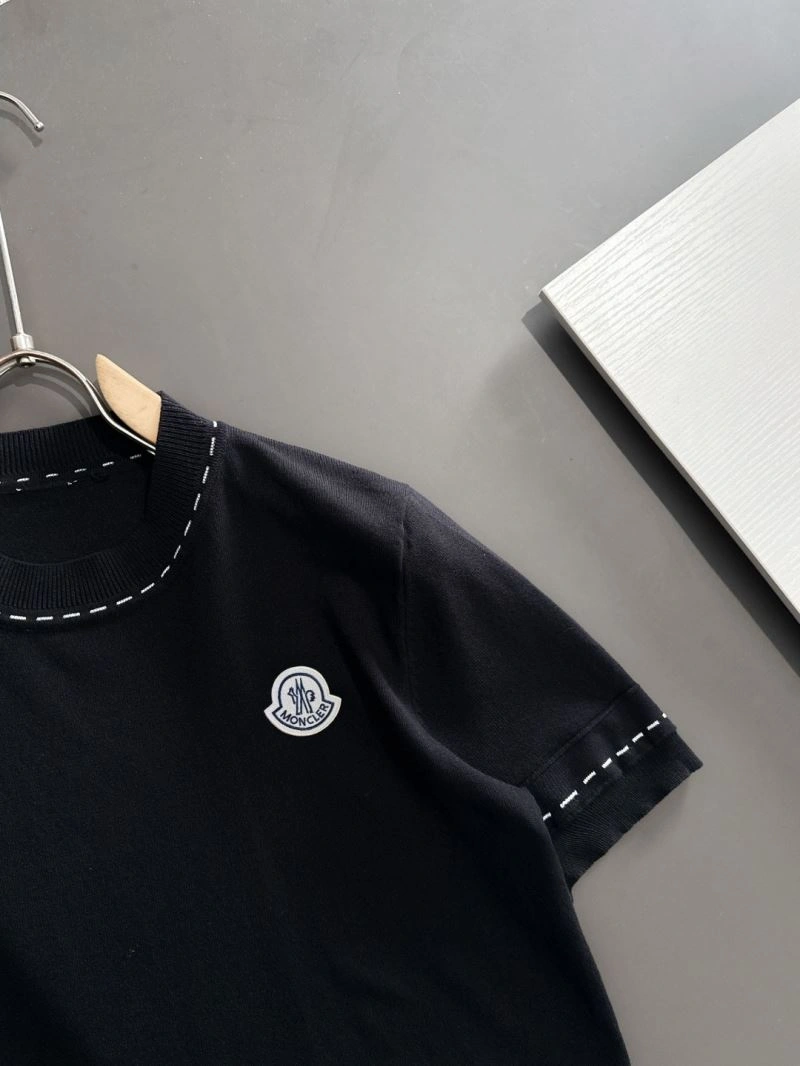 Stretchable Moncler T-Shirts 140387