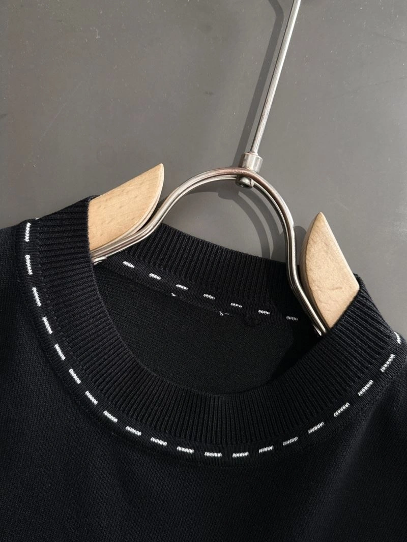 Stretchable Moncler T-Shirts 140387