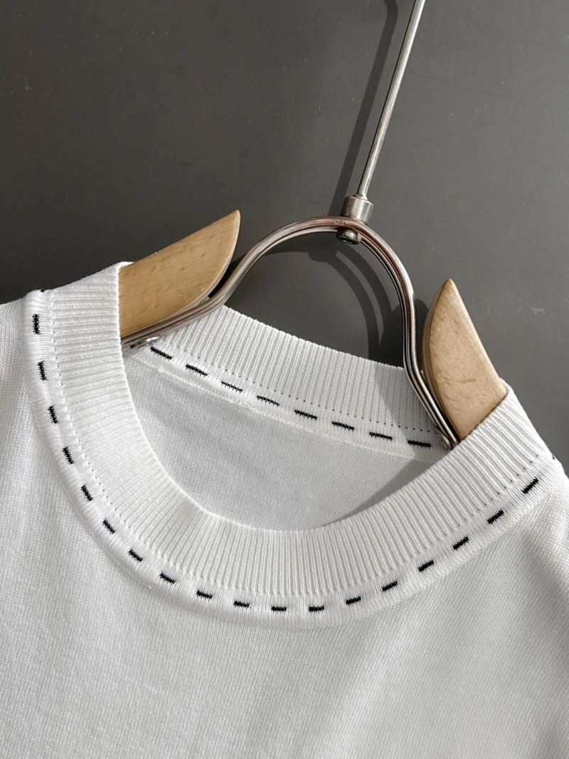 Trendy Moncler T-Shirts 140395