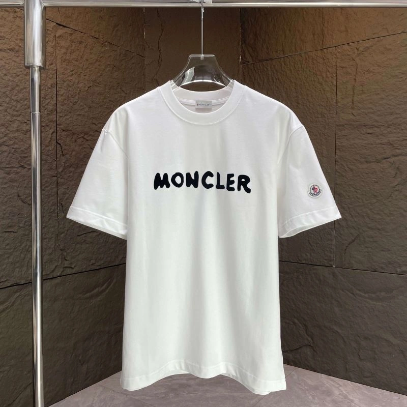 Moncler T-Shirts Cozy 140373