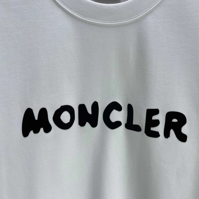 Moncler T-Shirts Cozy 140373